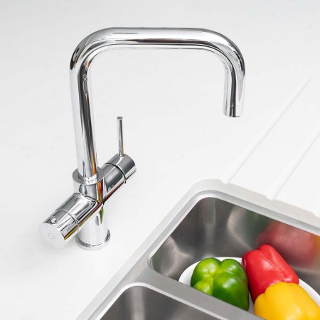 Kuhinjska armatura za vročo in filtrirano vodo iWater D