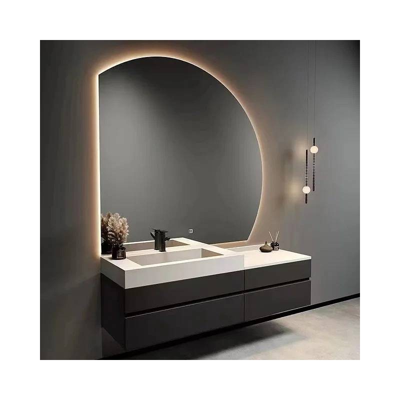 ASIMETRIČNO OGLEDALO