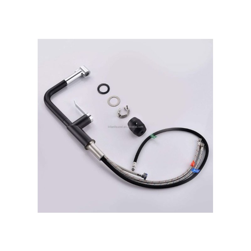 Izvlečna kuhinjska armatura črna mat krom 