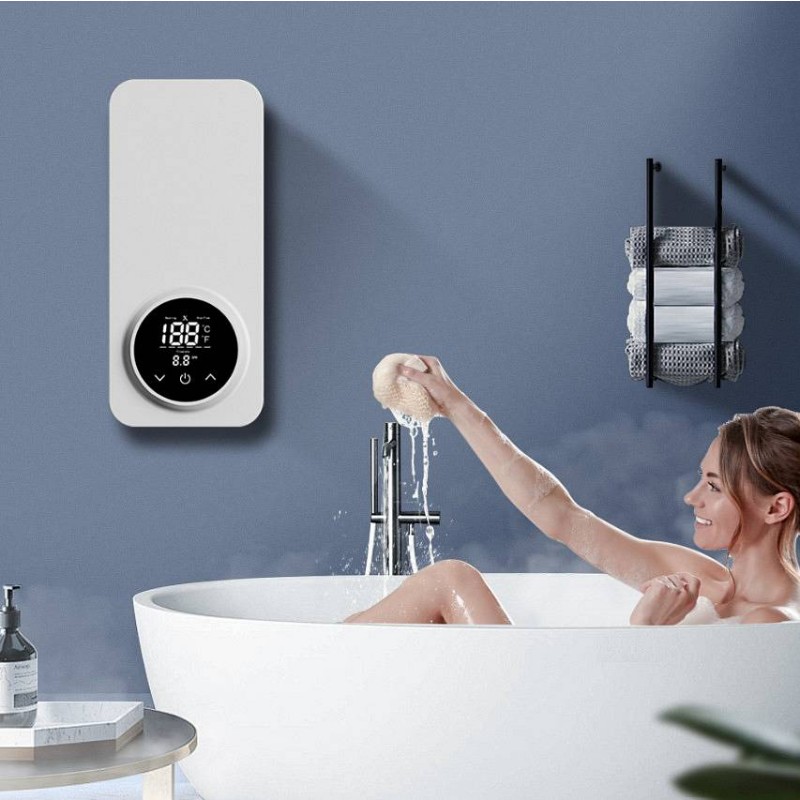 Pretočni grelnik vode MINI SIZE v kompletu s tuš setom 3,5 - 5,5 kW