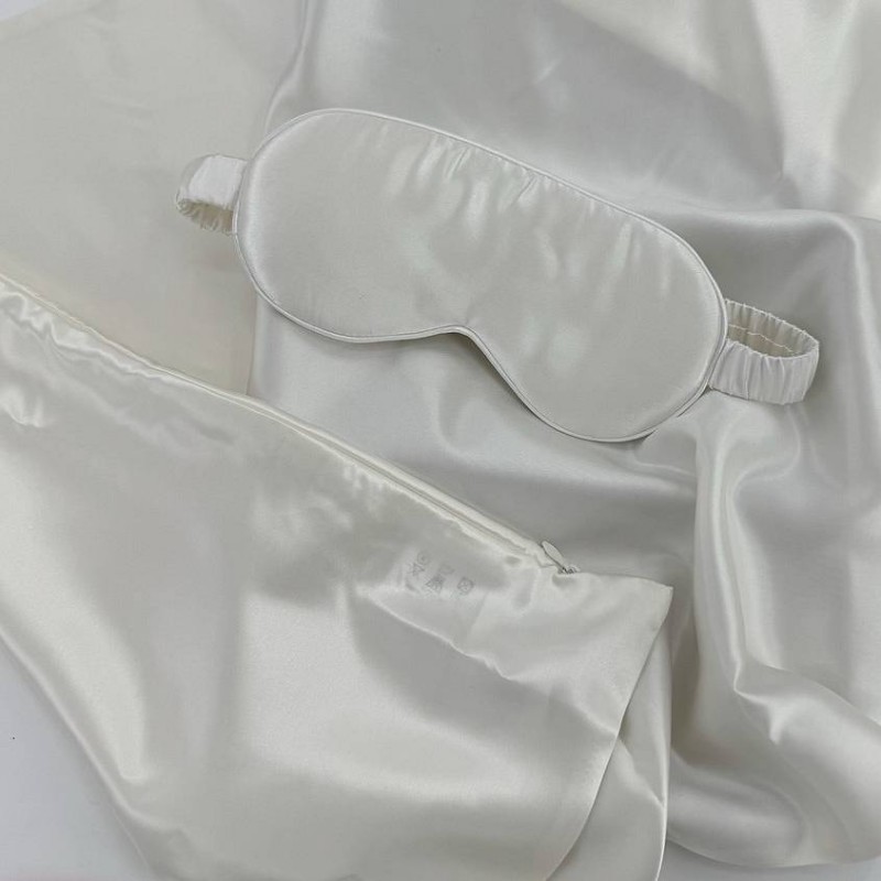 Komplet svilena prevleka za vzglavnik in spalna maska za oči bela ivory