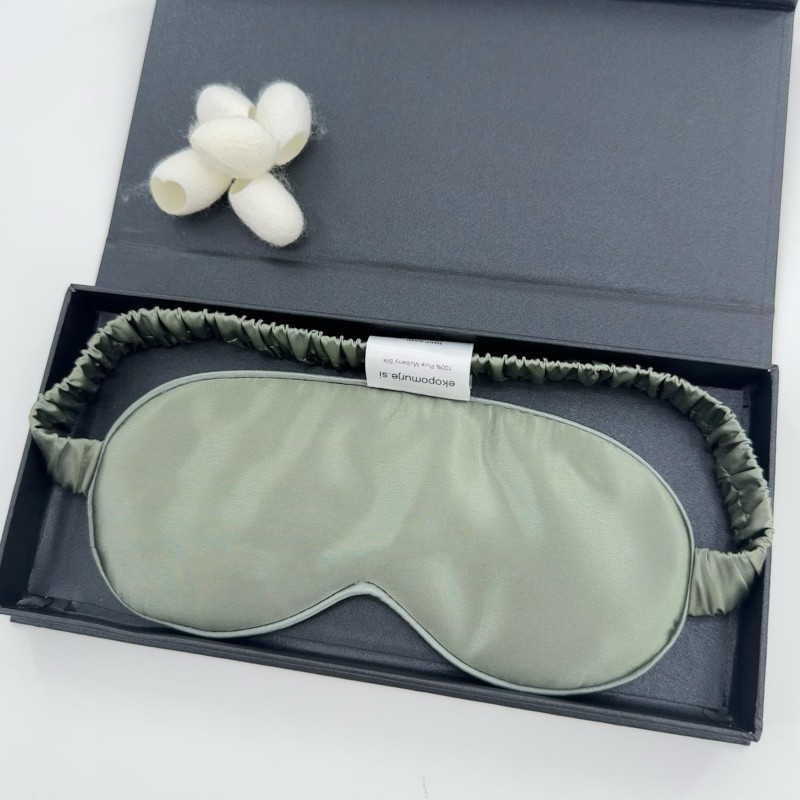 Darilni set svilenih mask zanjo in zanj v darilni škatlici