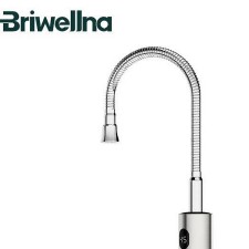 Gibljivo izvodilo za pretočno grelno pipo Briwellna