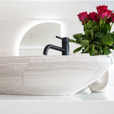 Kamniti umivalnik Feliks