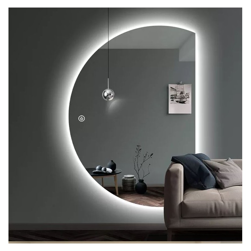 Veliko polkrožno ogledalo z osvetlitvijo