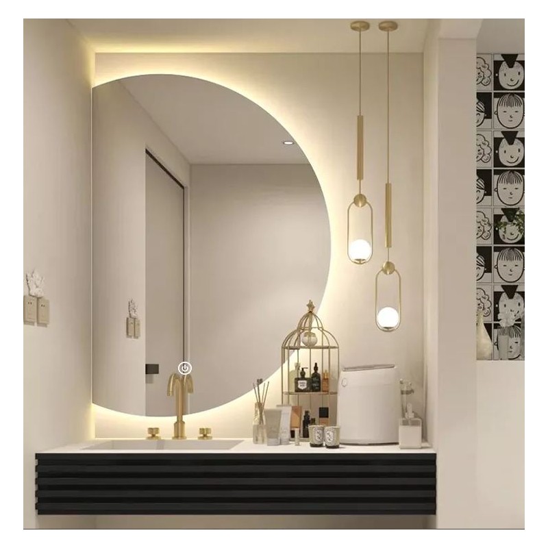 Veliko polkrožno ogledalo z osvetlitvijo