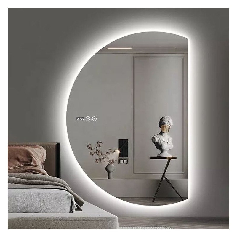 Veliko polkrožno ogledalo z osvetlitvijo