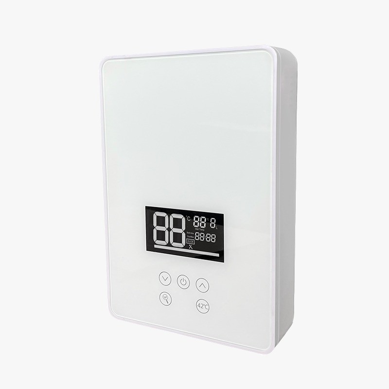 Električni pretočni bojler z LCD zaslonom in regulacijo temperature