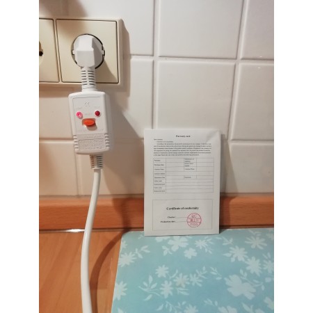 Grelna pretočna vodna pipa, stenska + dodatno zaščitno varovalo