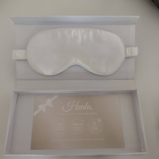 Svilena maska za oči Pearl White v darilni škatlici