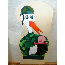 Holz Storch mit Baby SOLDAT