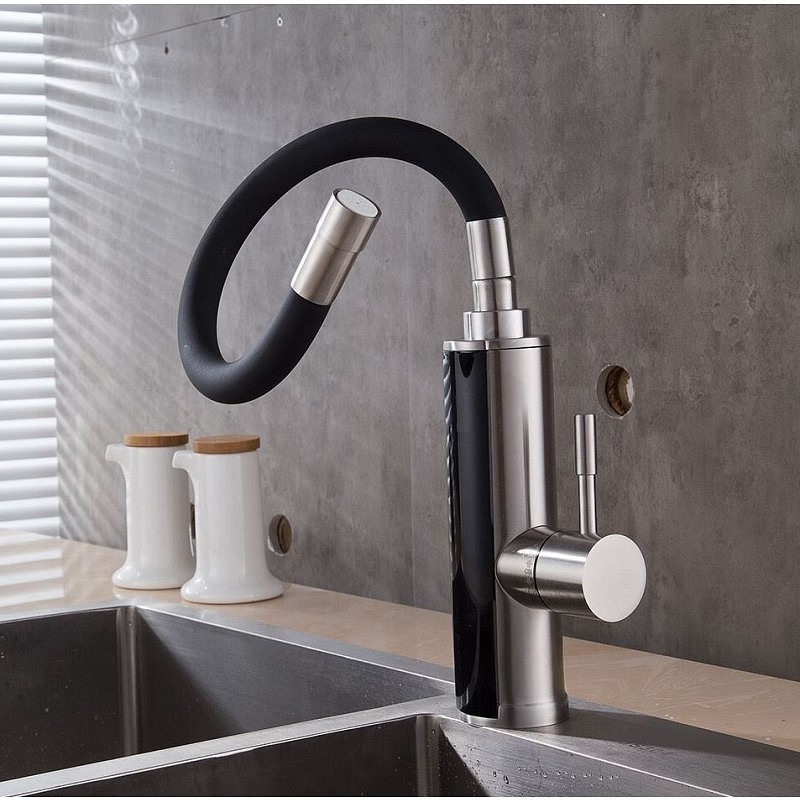Elektrische Heizungsarmatur für Küche mit flexiblem Schlauch Modern
